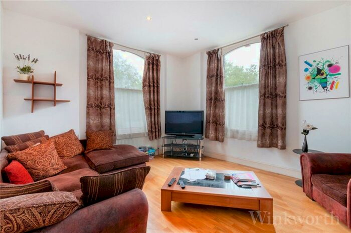 2 Bedroom Apartment To Rent In Shardeloes Road, London, SE14