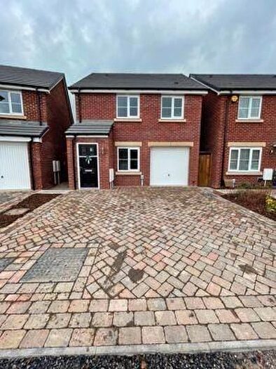 3 Bedroom Detached House To Rent In Steel Avenue, West Bromwich, B70