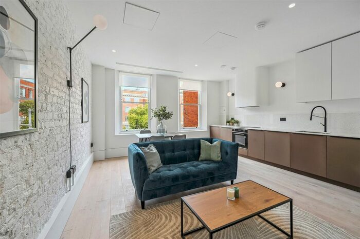 1 Bedroom Flat To Rent In Kensington High Street, Kensington, W8