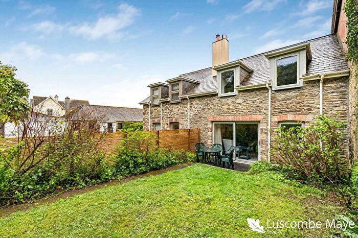 3 Bedroom Barn Conversion For Sale In Village Farm Court, East Portlemouth, TQ8