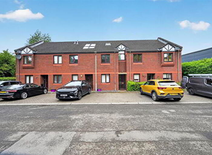 3 Bedroom Duplex Apartments For Sale In Kings Court, Belfast, BT10
