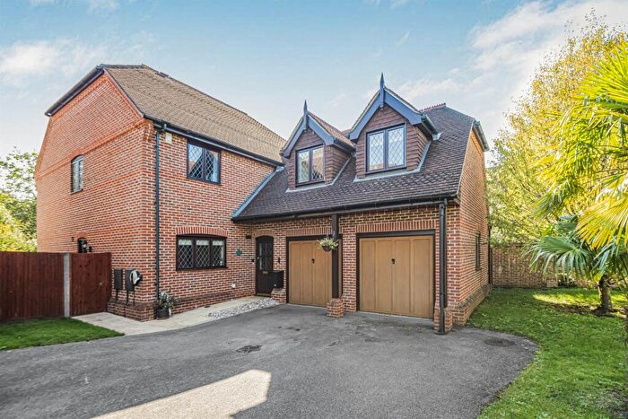 5 Bedroom Detached House For Sale In Copperfields, Caversham Heights, Reading, RG4