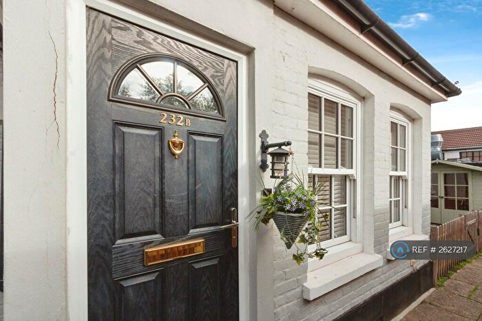 1 Bedroom Flat To Rent In Fleet Road, Fleet, GU51