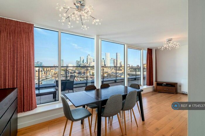 3 Bedroom Penthouse To Rent In Branch Road, London, E14