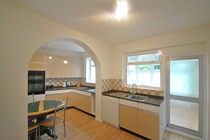 3 Bedroom Semi-Detached House To Rent In Sussex Way, Cockfosters, EN4