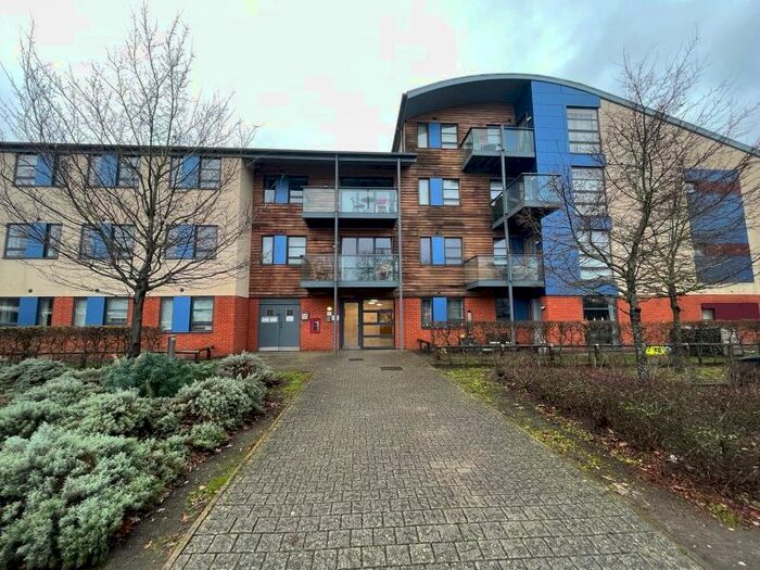 1 Bedroom Apartment To Rent In Chertsey, KT16