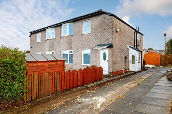 3 Bedroom Flat For Sale In Croftburn Drive, Croftfoot, G44