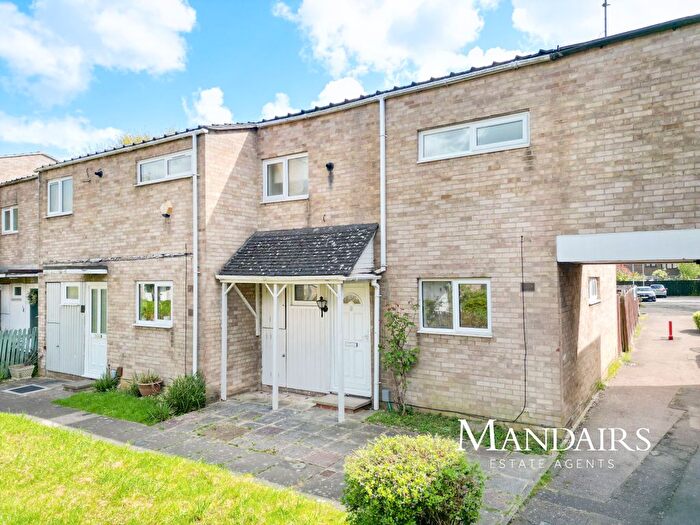 3 Bedroom Terraced House For Sale In Holdfield, Ravensthorpe, Peterborough, PE3