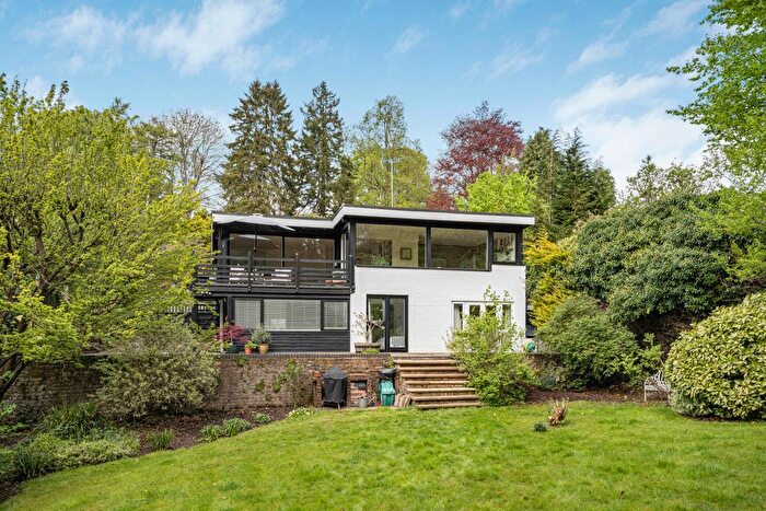 4 Bedroom Detached House For Sale In Sycamore Dene, Chesham, HP5