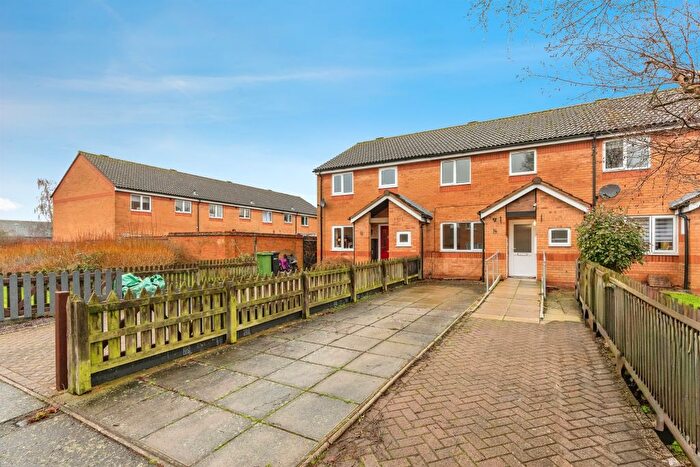 3 Bedroom Terraced House For Sale In Bowness, Wellingborough, NN8