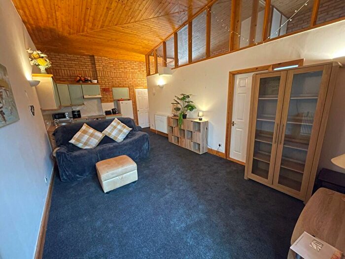 1 Bedroom Flat To Rent In Dukes Park, Woodbridge, Suffolk, IP12