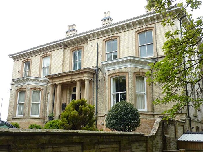 2 Bedroom Apartment For Sale In Westlands House, Westlands Avenue, Grimsby, DN34