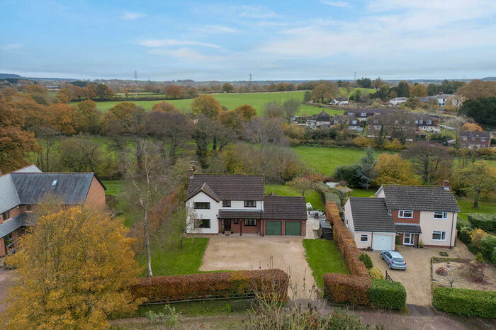 4 Bedroom Detached House For Sale In Clyst Hydon, EX15