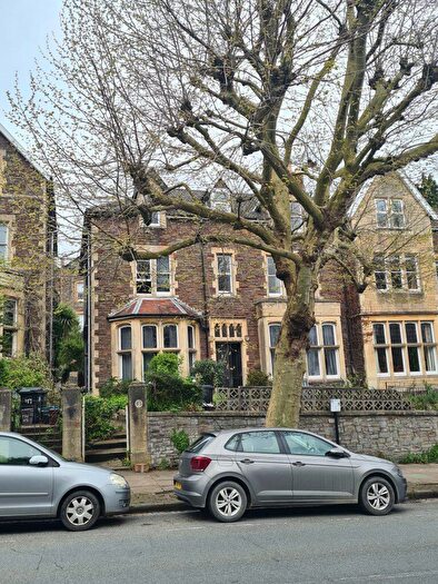 4 Bedroom Flat To Rent In Redland Road – First Floor Flat Ref, BS6