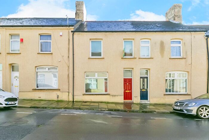 3 Bedroom Terraced House For Sale In Cross Street, Barry, CF63