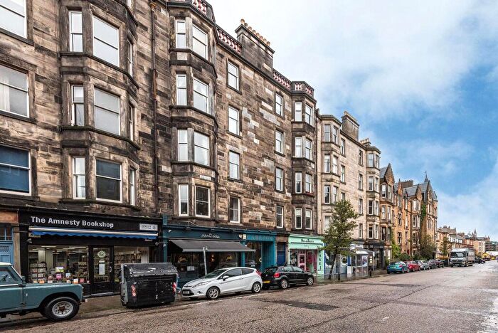 2 Bedroom Apartment To Rent In Roseneath Street, Edinburgh, Midlothian, EH9