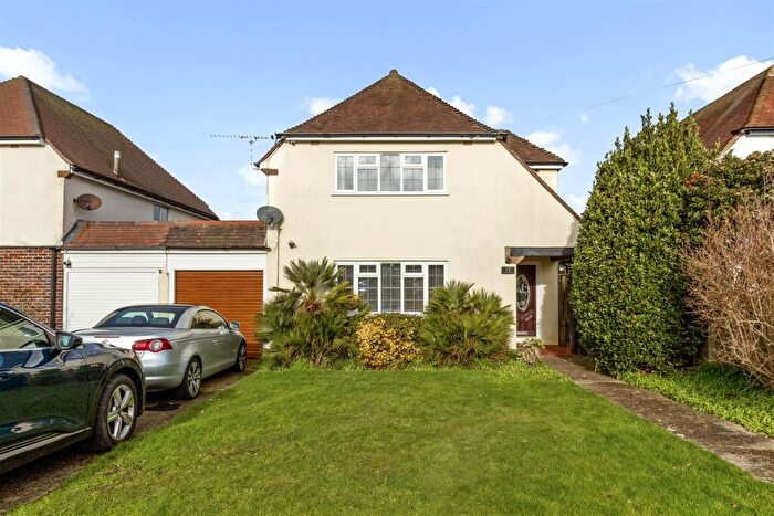 3 Bedroom House For Sale In Drummond Road, Goring-By-Sea, Worthing, BN12