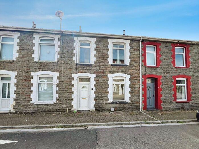 2 Bedroom Property To Rent In Bassett Street, Pontypridd, CF37