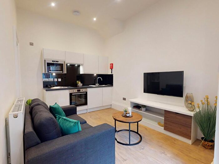 1 Bedroom Apartment To Rent In Flat, Hyde Terrace #, LS2