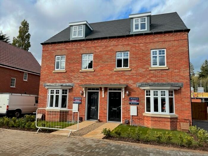 3 Bedroom Semi-Detached House To Rent In Stafford Way, Woodland Heath, Rackheath, Norfolk, NR13