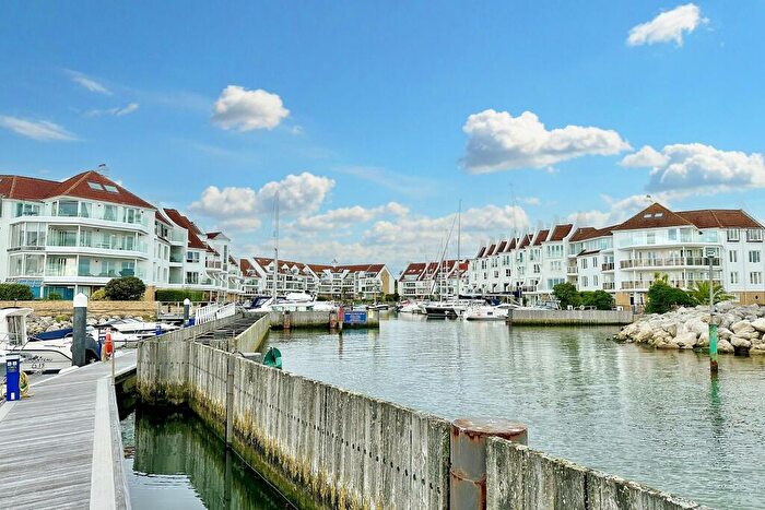 3 Bedroom Flat For Sale In Hamworthy, BH15