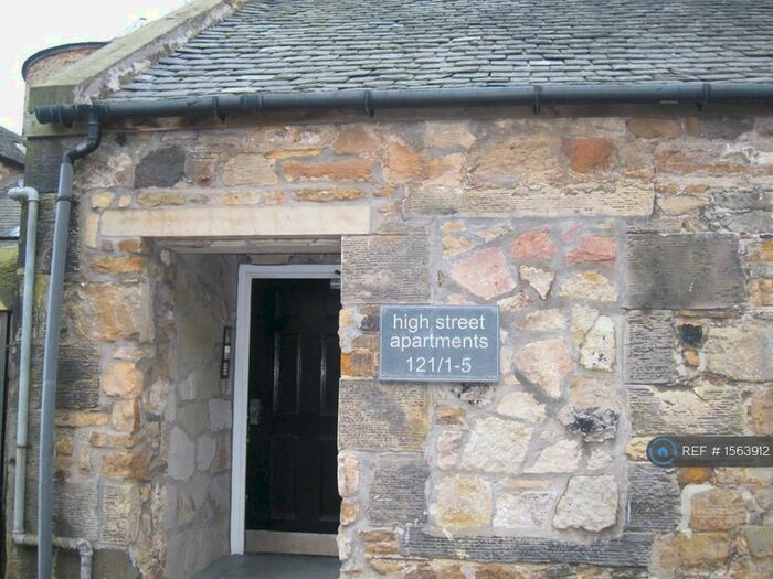 2 Bedroom Flat To Rent In High Street, Kirkcaldy, KY1