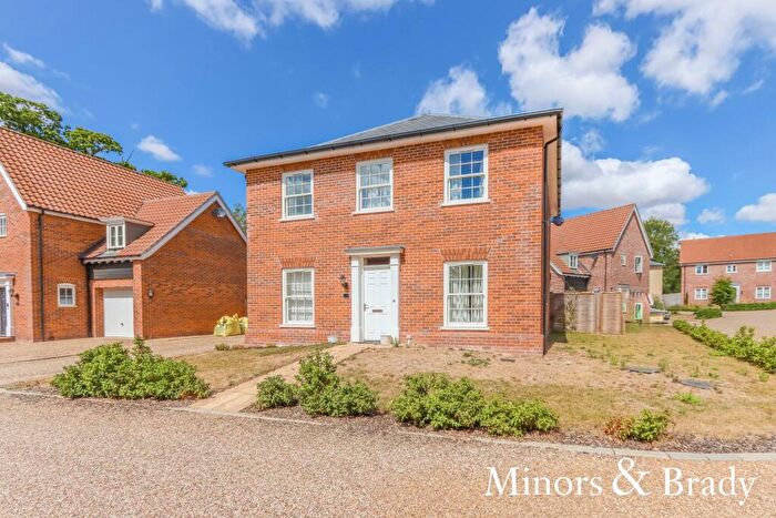 4 Bedroom Detached House For Sale In Canary Close, Hockering, NR20