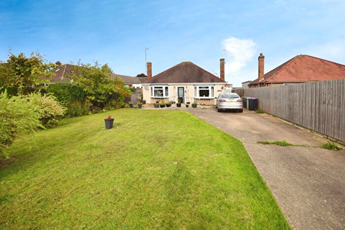 2 Bedroom Detached Bungalow For Sale In Station Road, Burgh Le Marsh, PE24