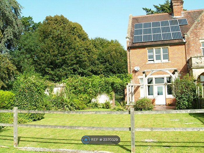 2 Bedroom Semi-Detached House To Rent In Bushy Hill, Petersfield, GU32