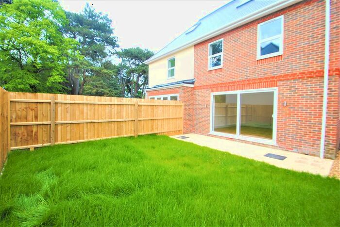 5 Bedroom House To Rent In Linwood Road, , Bournemouth, BH9