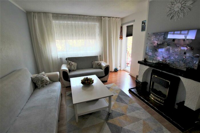 2 Bedroom Flat To Rent In Reed Road, Tottenham, London, N17