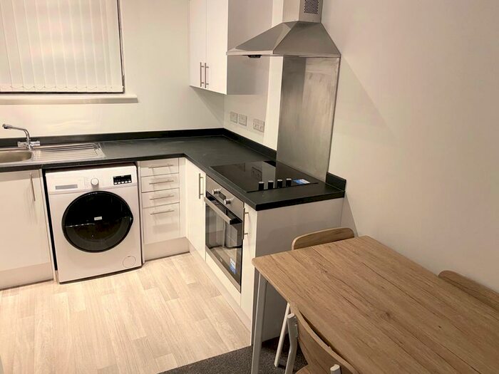 2 Bedroom Apartment To Rent In Sherwood Rise, Nottingham, NG7