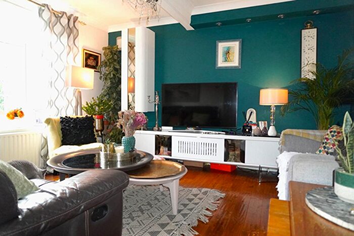 4 Bedroom Terraced House To Rent In West Court Crescent, London, W7