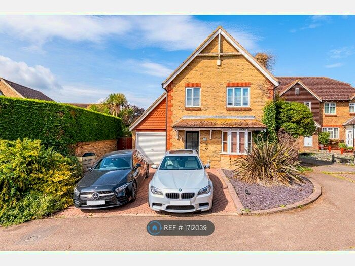 5 Bedroom Detached House To Rent In Grandsire Gardens, Hoo, Rochester, ME3