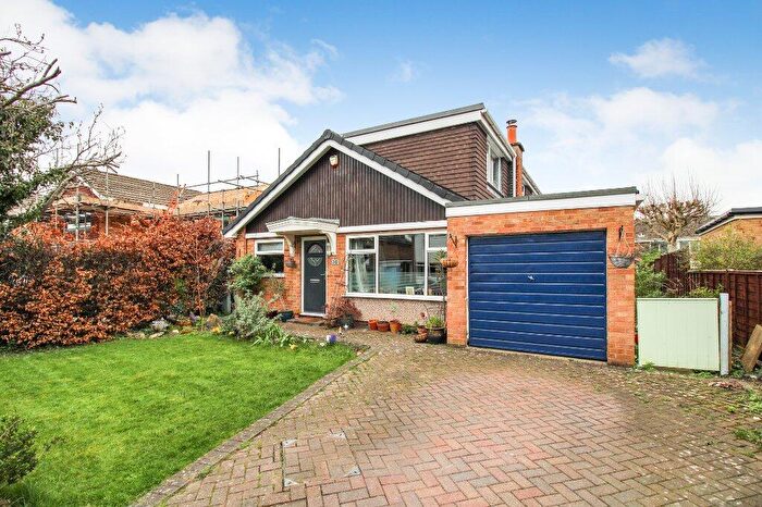 4 Bedroom Bungalow For Sale In Aspin Drive, Knaresborough, North Yorkshire, HG5