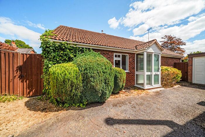 3 Bedroom Detached Bungalow For Sale In Priory Orchard, Wantage, OX12