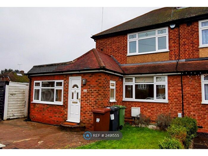 3 Bedroom Semi-Detached House To Rent In Wroxham Gardens, Potters Bar, EN6