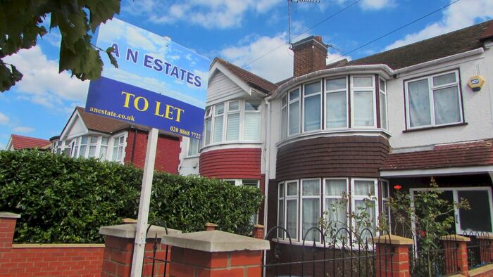 3 Bedroom Terraced House To Rent In Hodder Drive, Greenford, Greater London, UB6