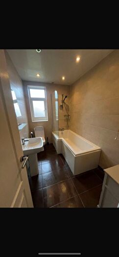 1 Bedroom Flat To Rent In Ovington Grove, Fenham, NE5