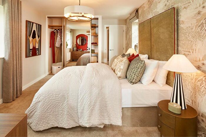 3 Bedroom Detached House For Sale In The Paddocks, Bow Brickhill, Milton Keynes, MK17