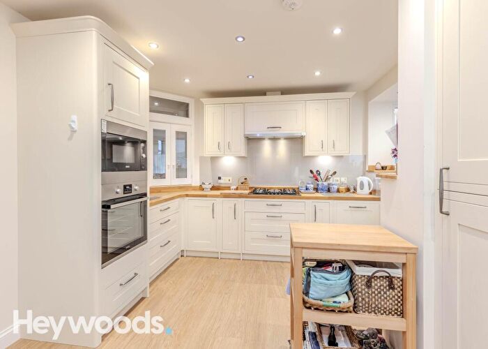 2 Bedroom Detached Bungalow For Sale In Delamere Grove, Trentham, Stoke-On-Trent, ST4