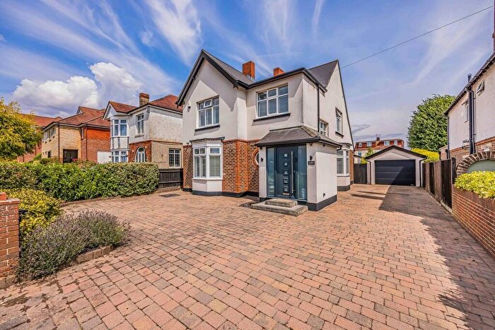 4 Bedroom Detached House For Sale In Drayton, Hampshire, PO6