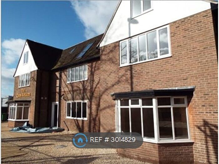 2 Bedroom Flat To Rent In Queen Adelaide House, Nottingham, NG3