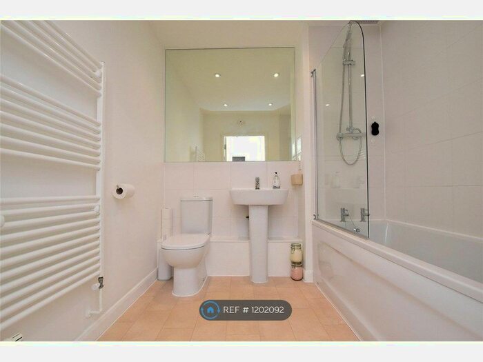 1 Bedroom Flat To Rent In Temple Hill, Dartford, DA1