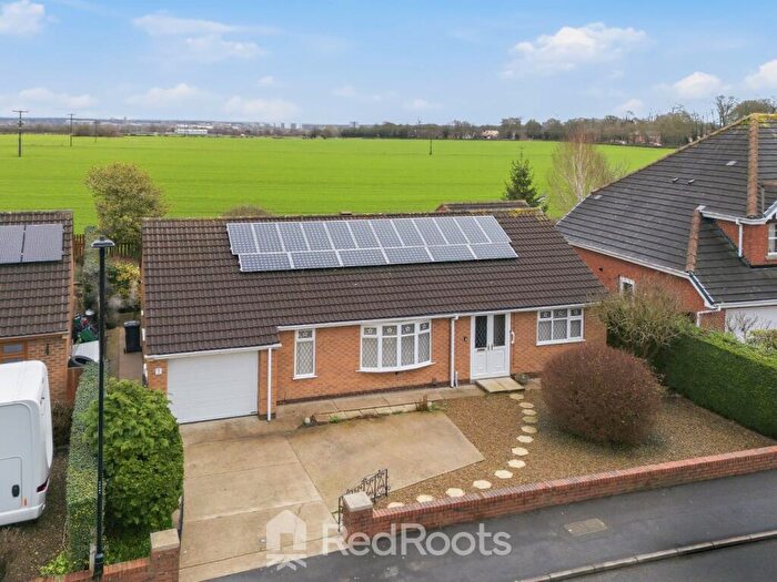 2 Bedroom Detached Bungalow For Sale In Roe Croft Close, Sprotbrough, Doncaster, DN5