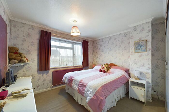 3 Bedroom Terraced House For Sale In Dickens Road, Tilgate, Crawley, West Sussex, RH10