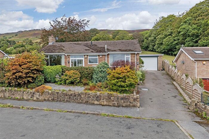 2 Bedroom Bungalow For Sale In West Lees Road, Bamford, S33