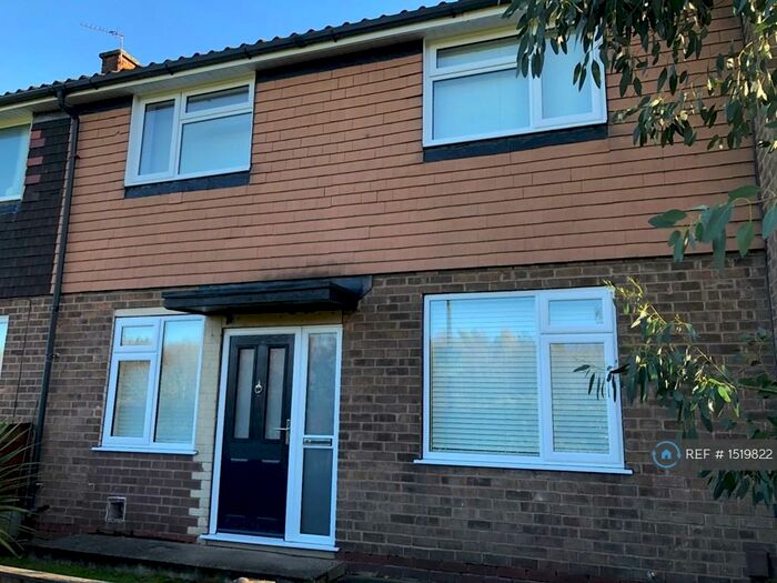 3 Bedroom Terraced House To Rent In Bramble Walk, Sale, M33