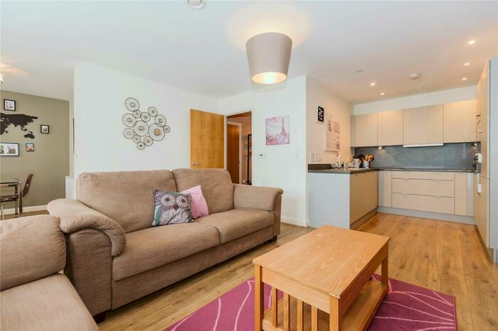 2 Bedroom Apartment To Rent In Deanery Road, City Centre, Bristol, BS1