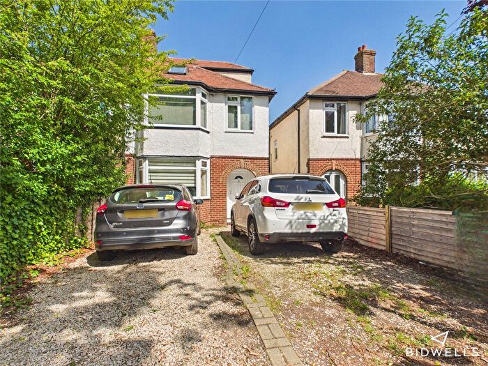 2 Bedroom Flat For Sale In London Road, Headington, Oxford, Oxfordshire, OX3
